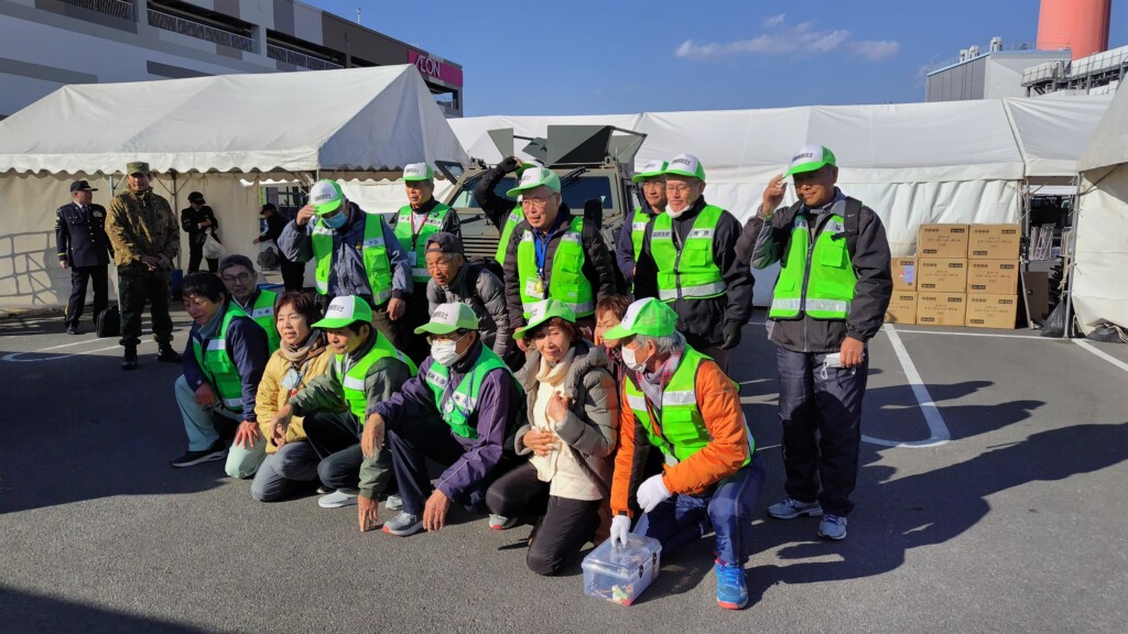 スタッフではいパチリ